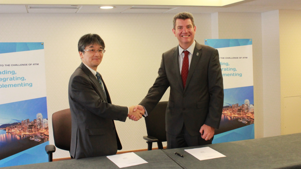 NATS Chief Executive Martin Rolfe and Hitoshi Ishizaki, in his role as Director General of JANS