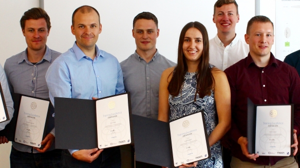 Ready for take-off - Norwegian students graduate from air traffic control college